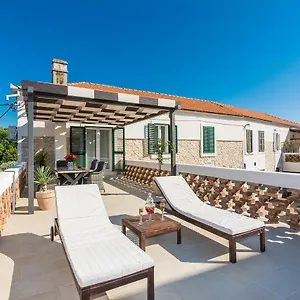 Fontana Apartment Zadar